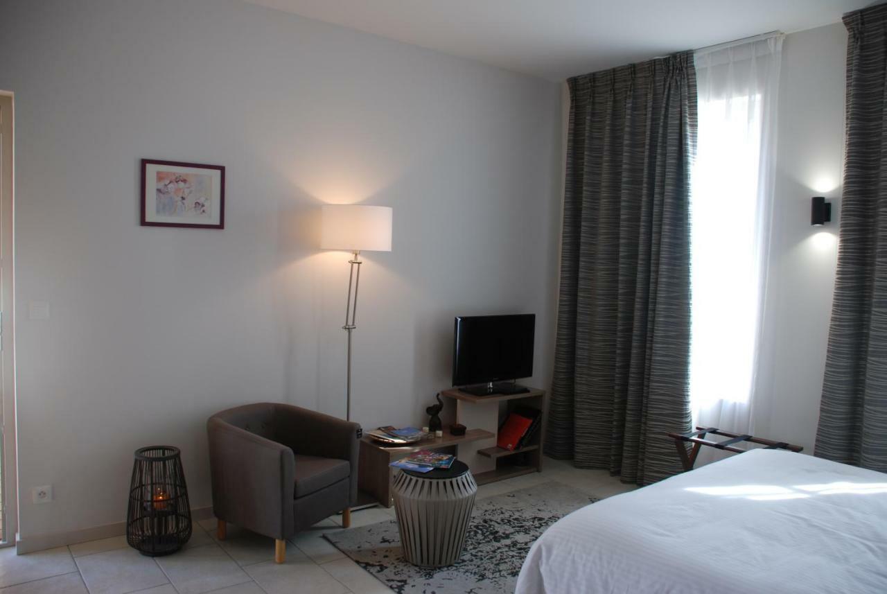 Bed and Breakfast Les Ambeles Saint-Magne-de-Castillon Экстерьер фото